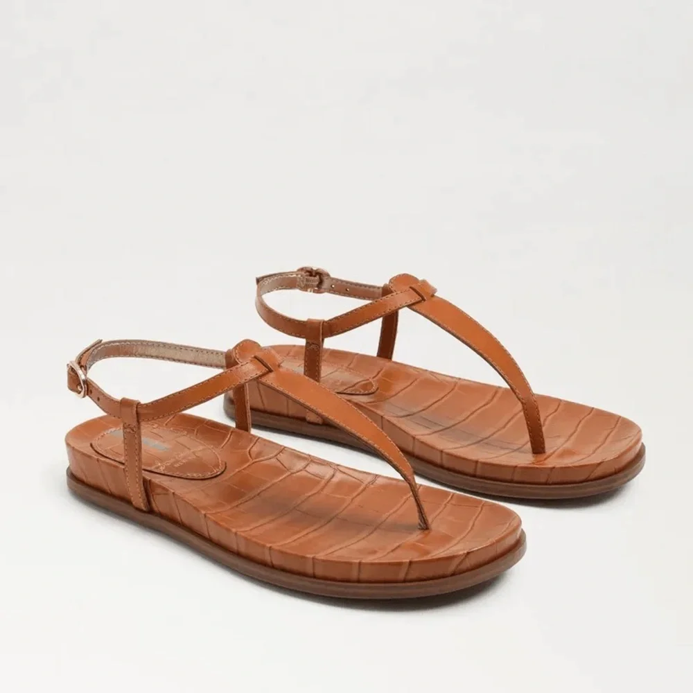NEW! Sam Edelman Women's Naomi Leather Thong Sandals - Size 9.5 🛵